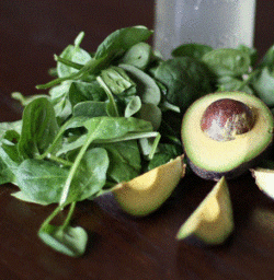 spinach avocado berry smoothie