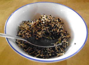 sprouted black sesame seeds